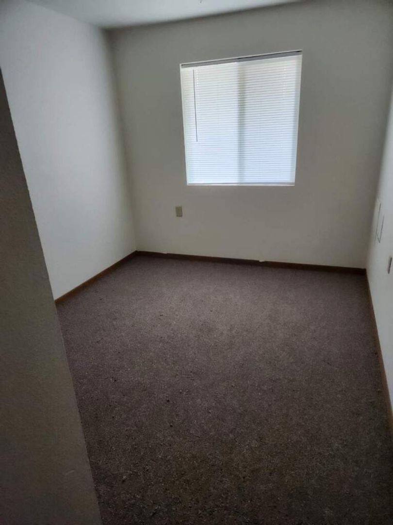 Townhouse for rent at 1500 E 6th St, Pratt, KS 67124