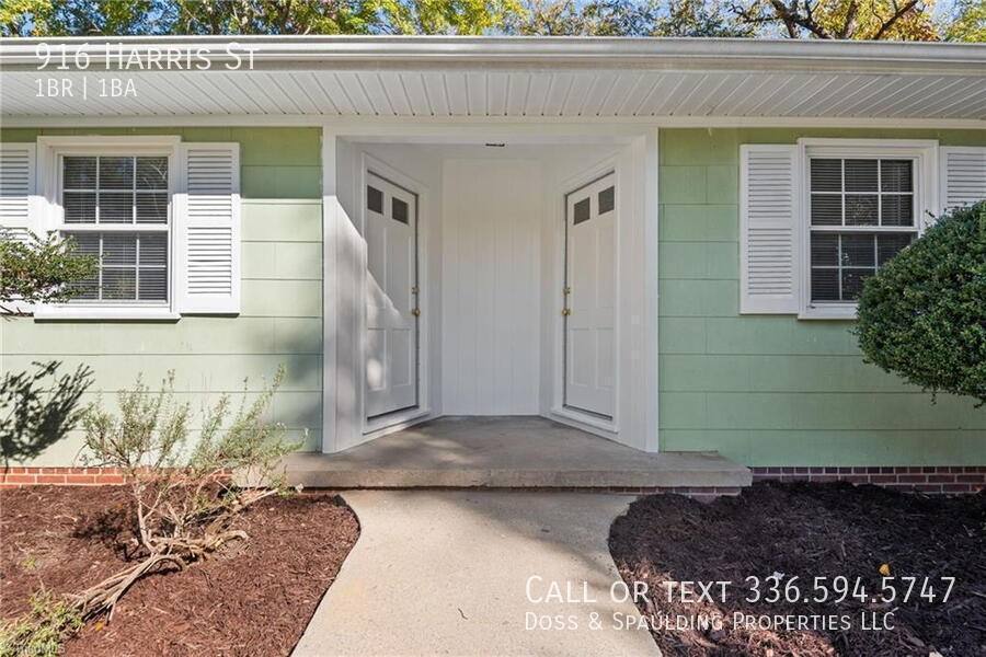 Apartment for rent at 916 Harris St, Burlington, NC 27217