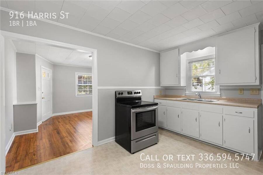 Apartment for rent at 916 Harris St, Burlington, NC 27217