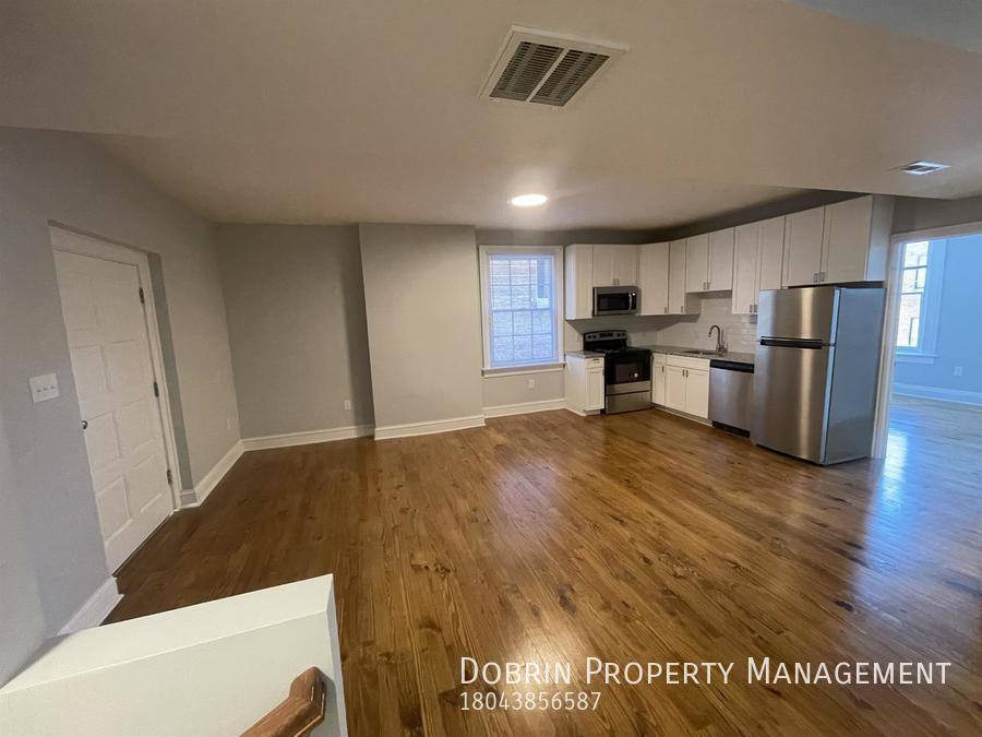 Apartment for rent at 4 W Cary St #1, Richmond, VA 23220
