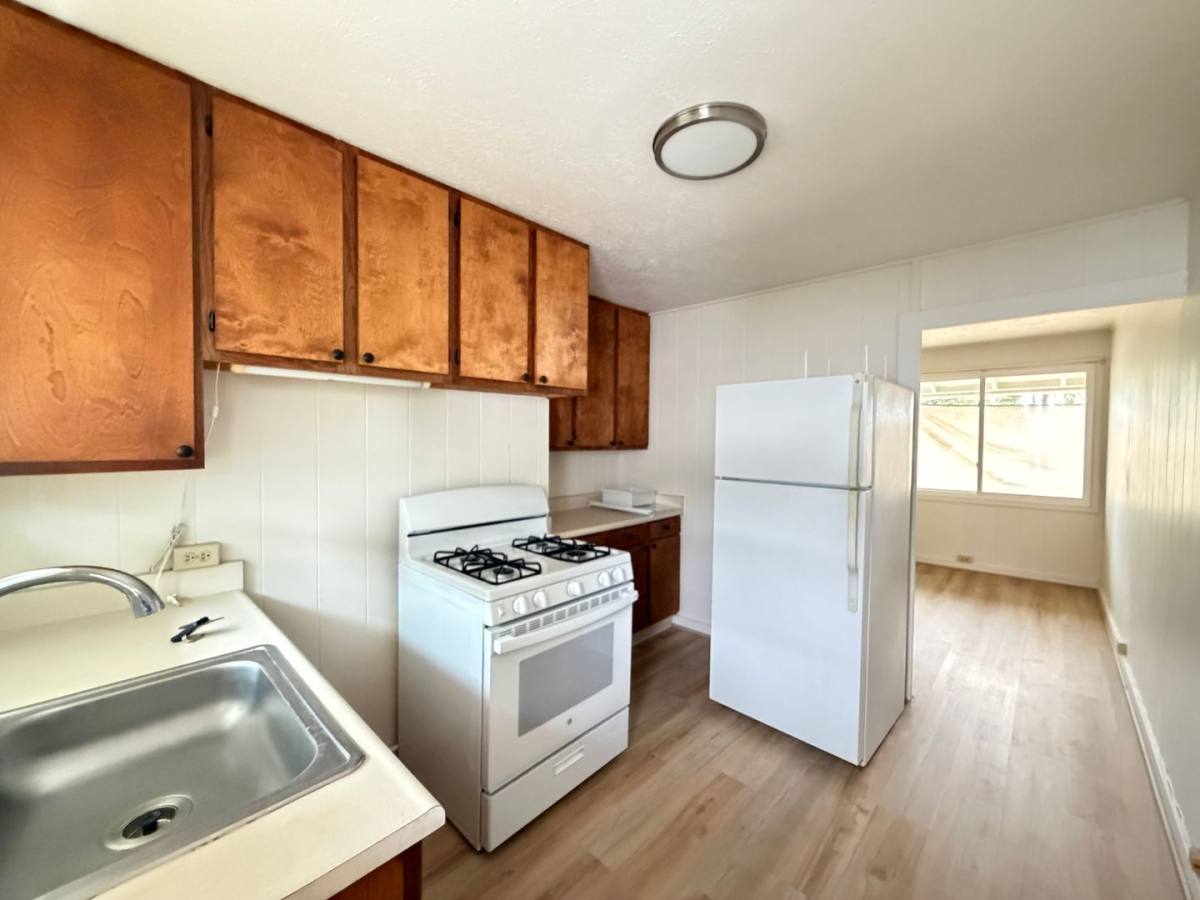 Apartment for rent at 2724 Date St, Honolulu, HI 96816