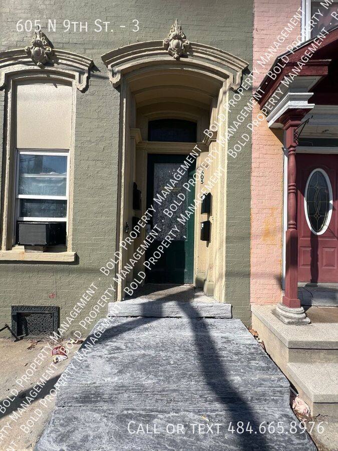 Apartment for rent at 605 N 9th St #3, Lebanon, PA 17046