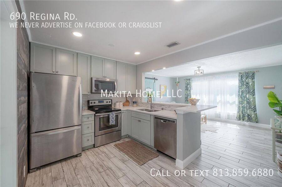 House for rent at 690 Regina Rd, Dunedin, FL 34698