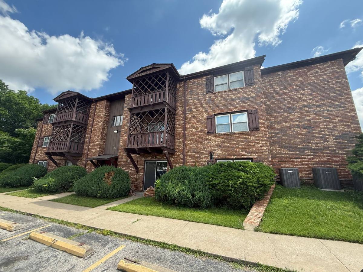 Apartment for rent at 744 S Cedar St, Ottawa, KS 66067