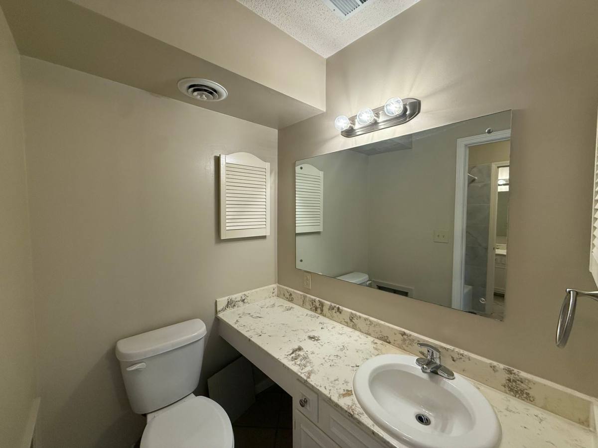 Apartment for rent at 744 S Cedar St, Ottawa, KS 66067