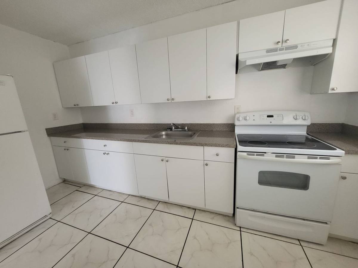 Apartment for rent at 611-631 NW 177 St, Miami, FL 33169