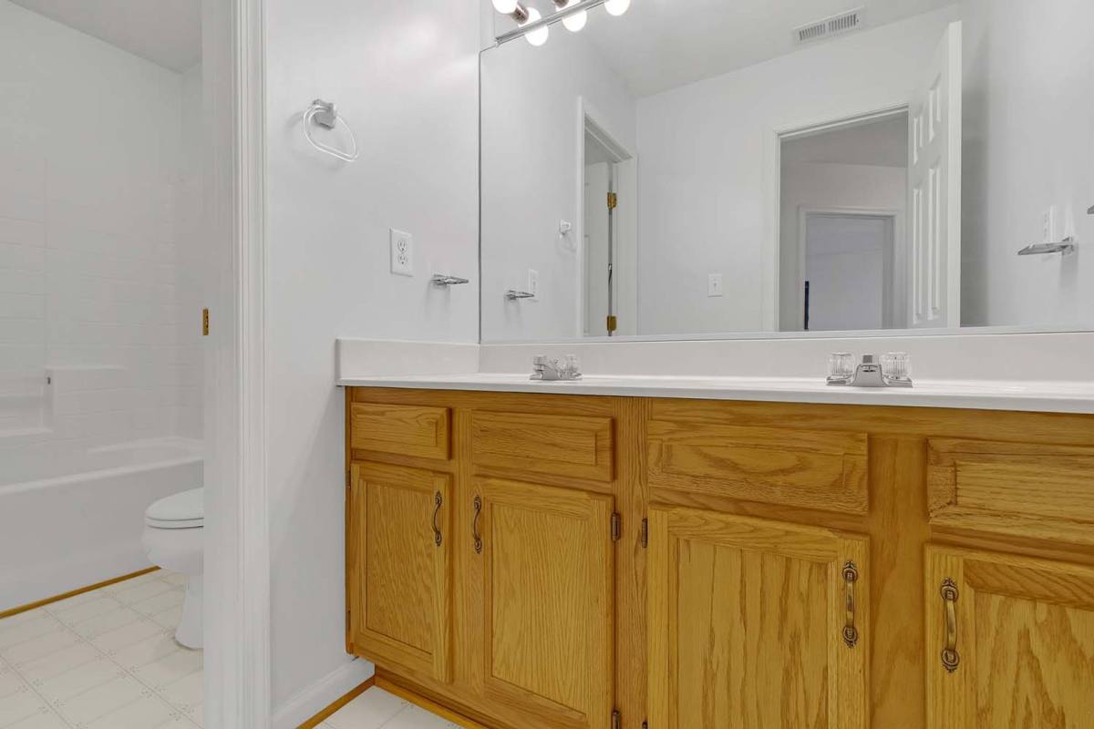 Townhouse for rent at 417 Belmont Circle #COVENTRY Hoa, Yorktown, VA 23693