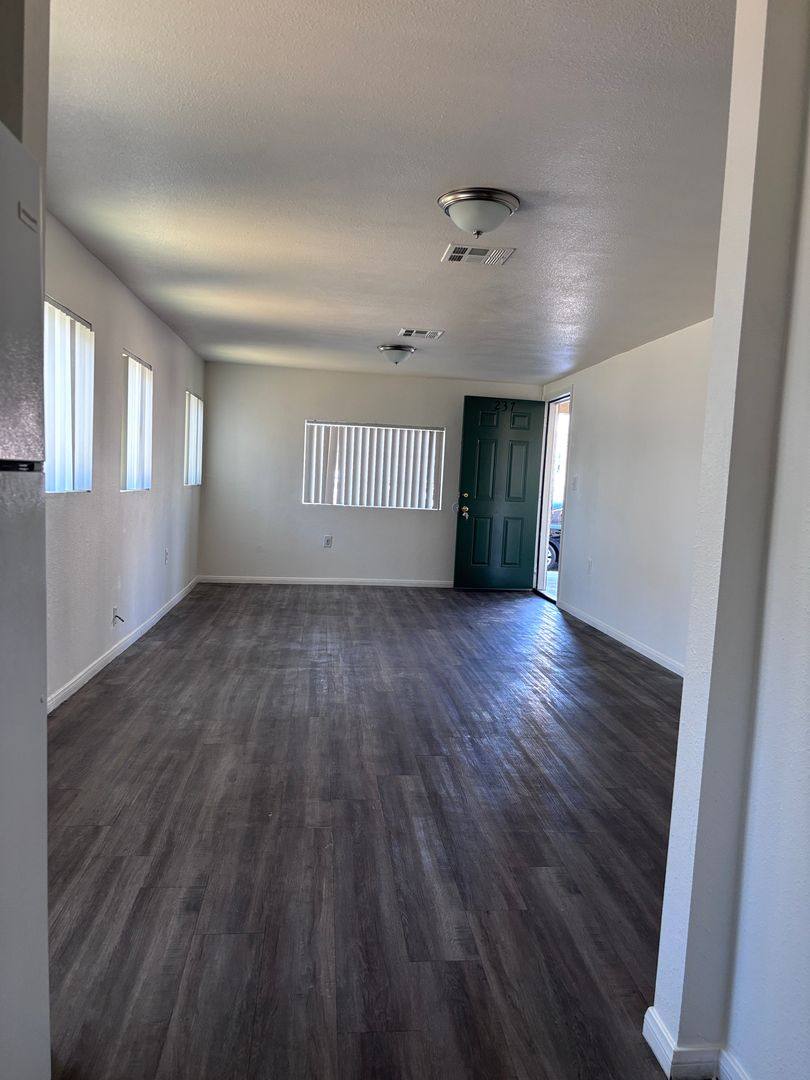 Apartment for rent at 590-5905 Olive, El Centro, CA 92243