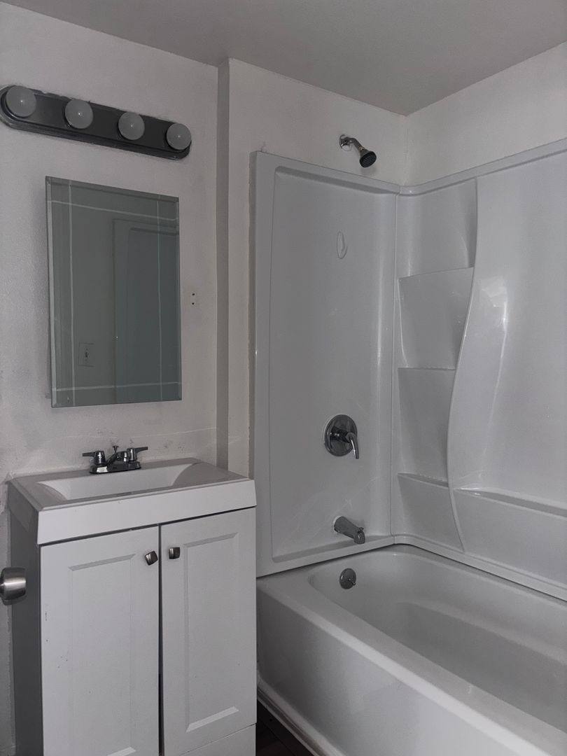 Apartment for rent at 590-5905 Olive, El Centro, CA 92243
