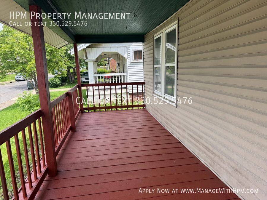 Apartment for rent at 2912 9th St NW, Canton, OH 44708