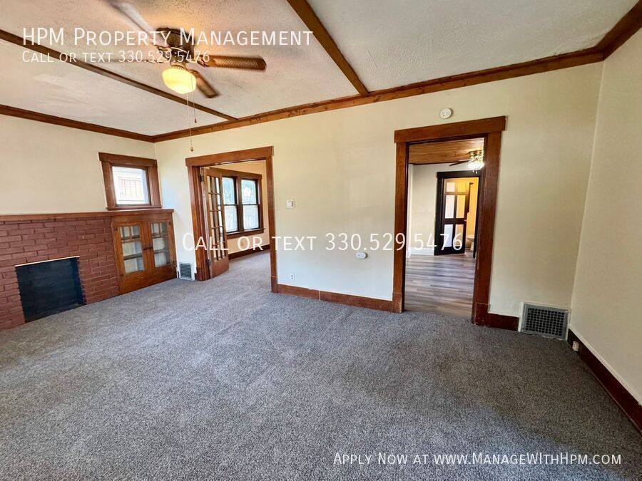 Apartment for rent at 2912 9th St NW, Canton, OH 44708