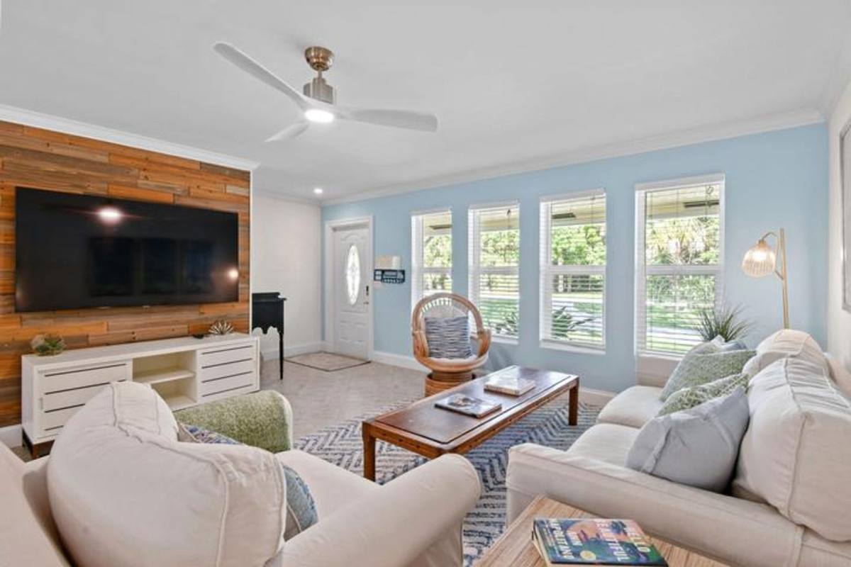 House for rent at 13074 23rd Ave N, Palm Beach Gardens, FL 33410
