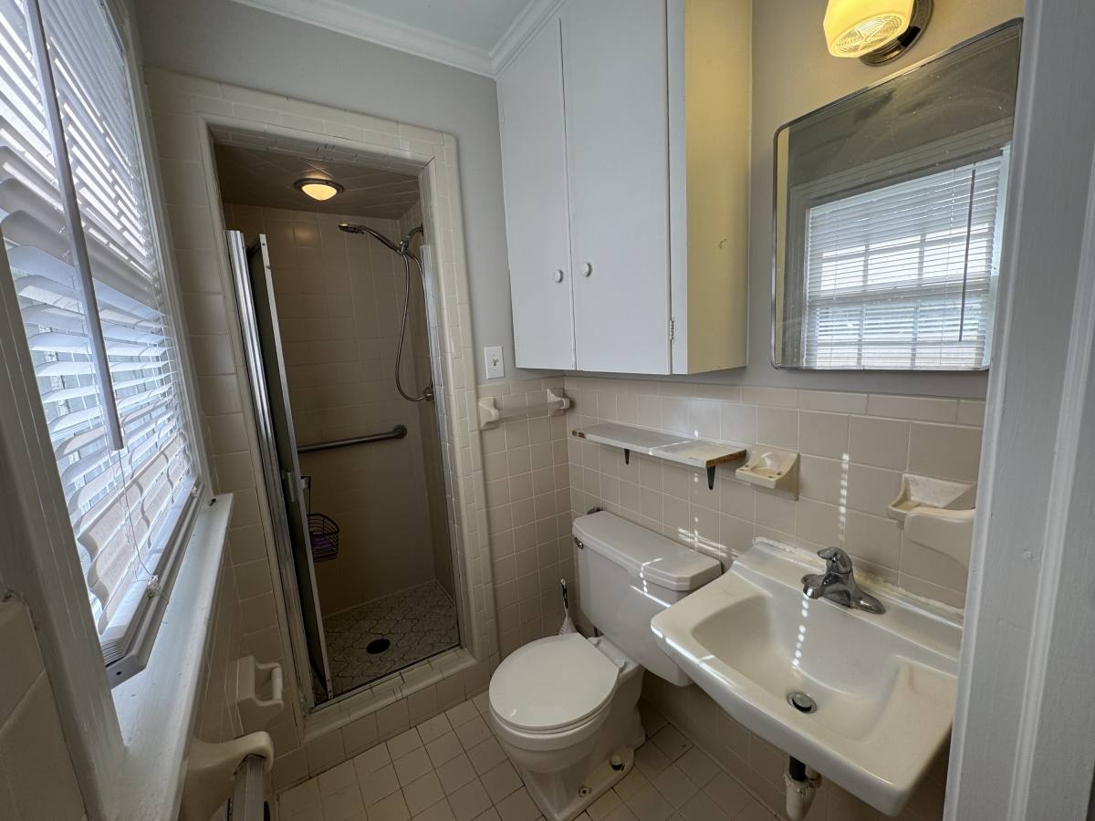 House for rent at 408 E Simmons Ave, Williamston, NC 27892