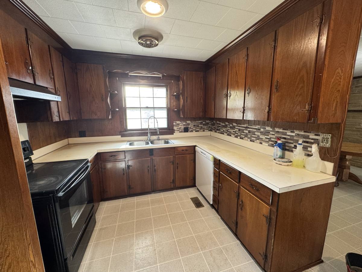 House for rent at 408 E Simmons Ave, Williamston, NC 27892