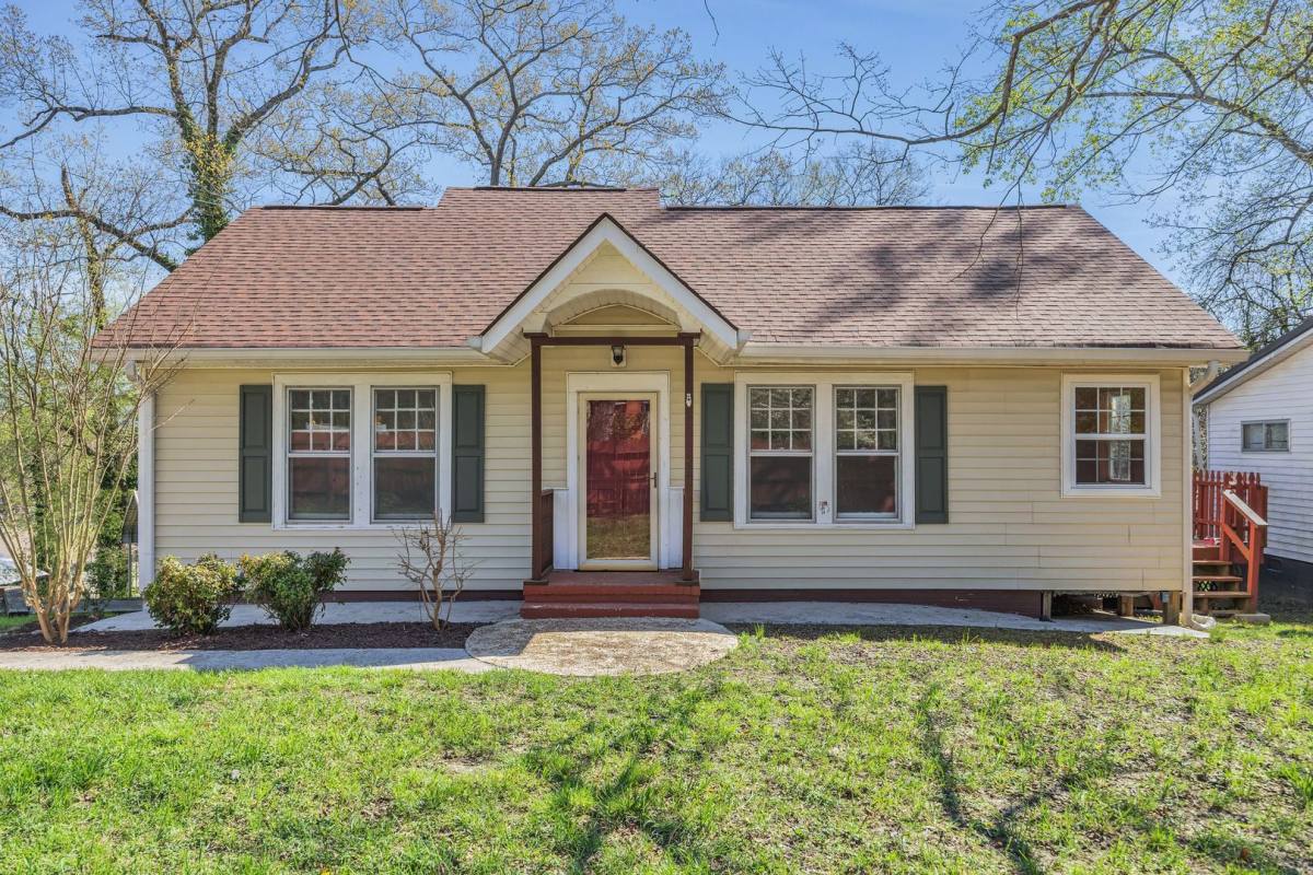 House for rent at 156 Greens Lake Rd, Rossville, GA 30741