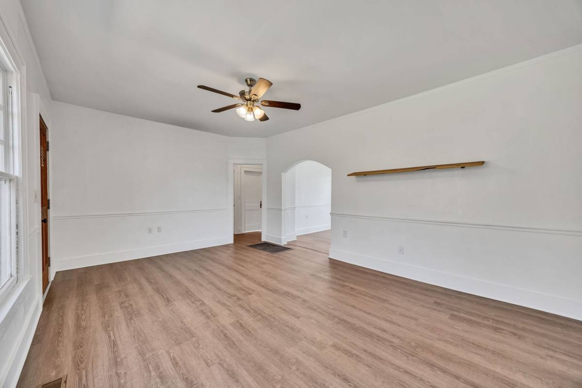 House for rent at 156 Greens Lake Rd, Rossville, GA 30741