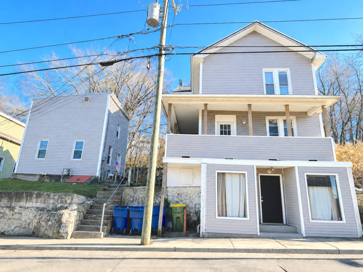Apartment for rent at 423-429 Baldwin St, Waterbury, CT 06706