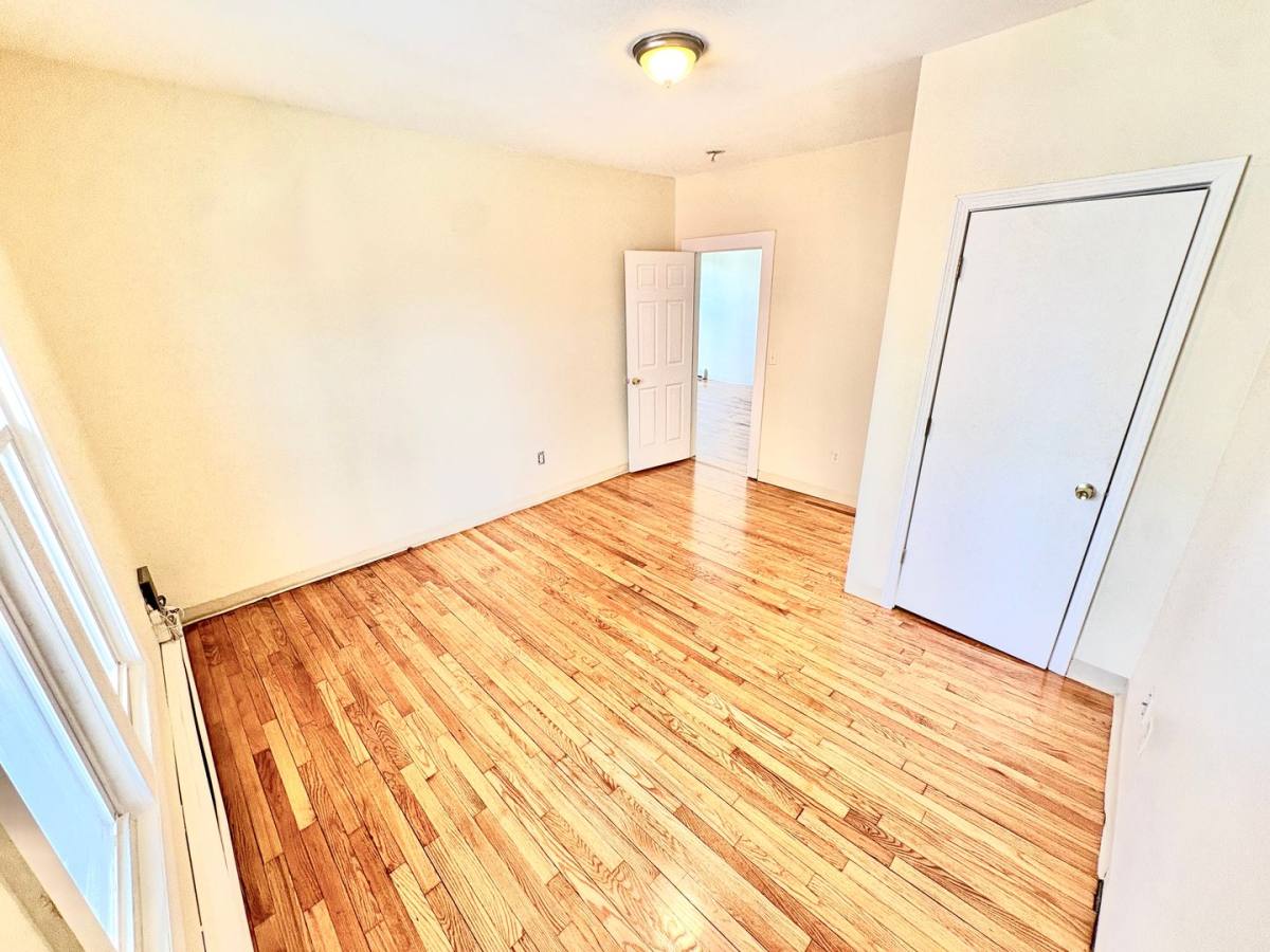 Apartment for rent at 423-429 Baldwin St, Waterbury, CT 06706