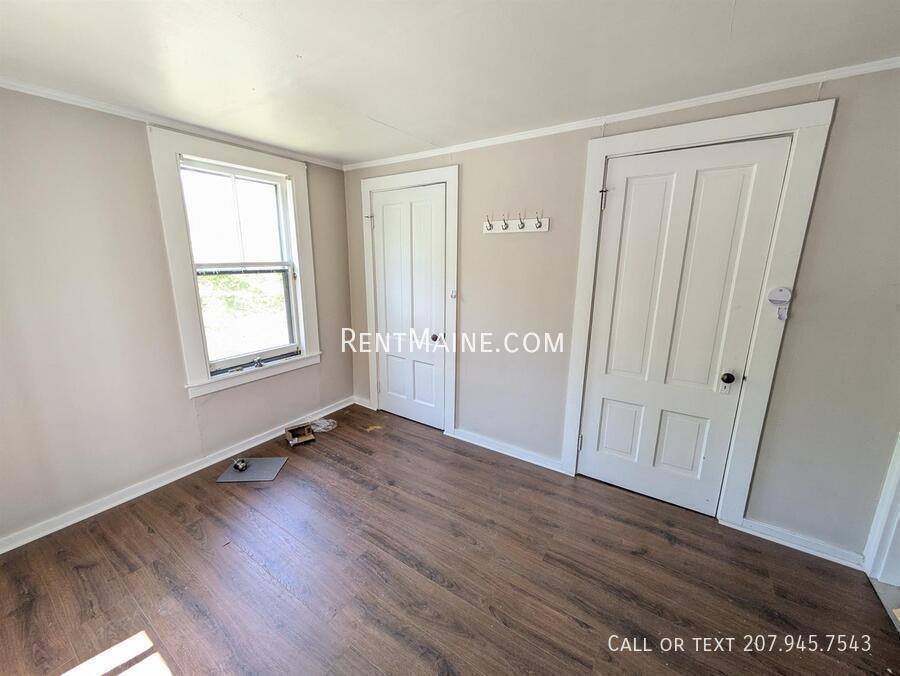 Apartment for rent at 204 Maple St #1, Bangor, ME 04401