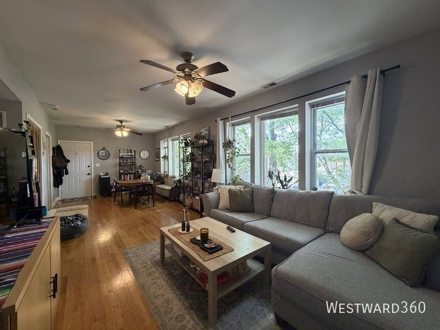 Apartment for rent at 2239 W Cornelia Ave #2, Chicago, IL 60618