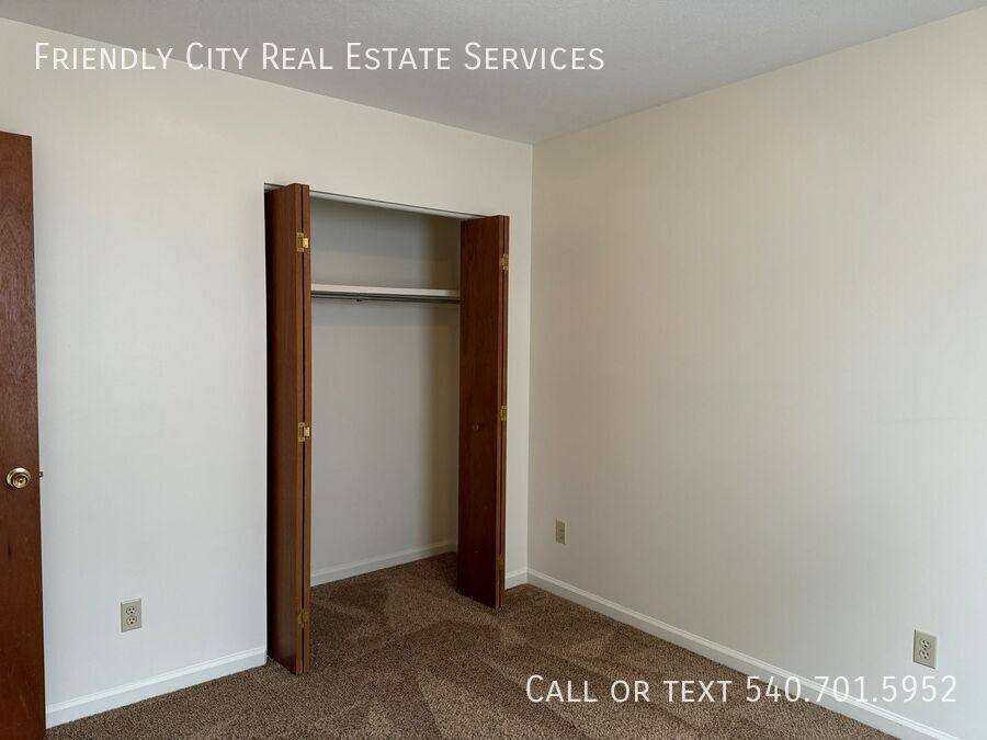 Apartment for rent at 1115 Lincolnshire Dr #A, Harrisonburg, VA 22801