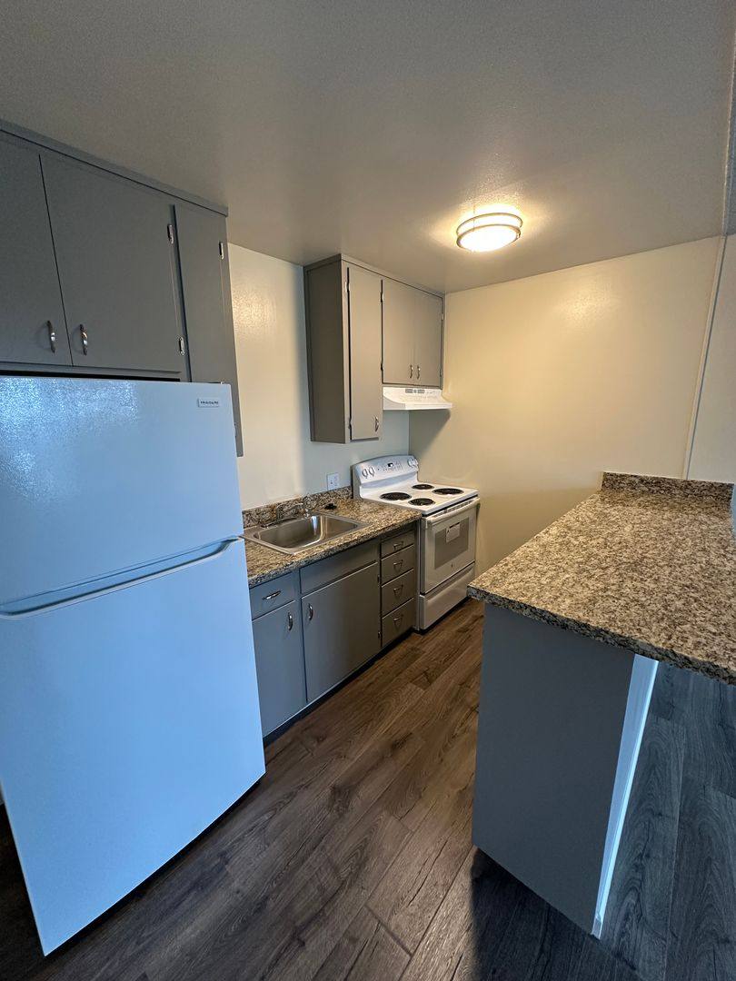 Apartment for rent at 1280 15th Ave, San Francisco, CA 94122