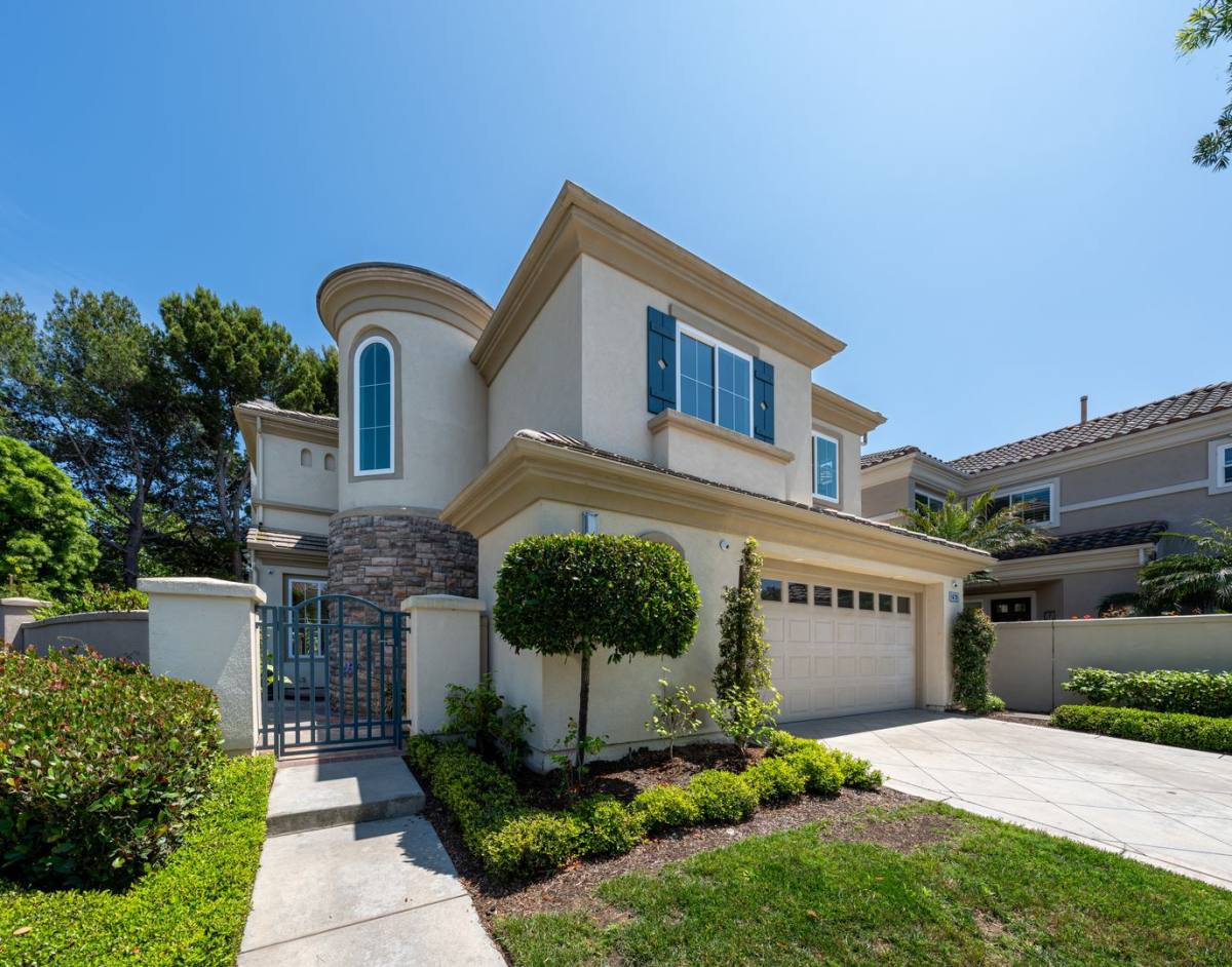House for rent at 1620 Arch Bay Dr, Newport Beach, CA 92660