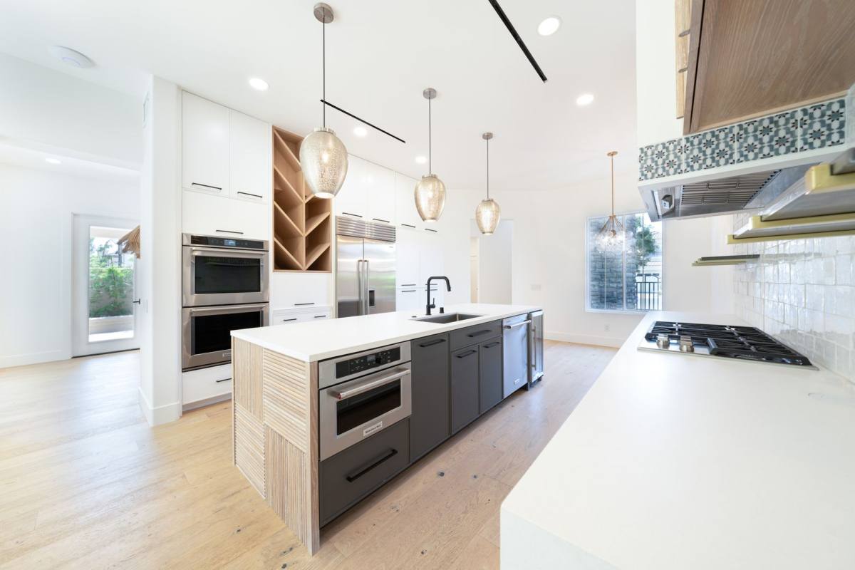 House for rent at 1620 Arch Bay Dr, Newport Beach, CA 92660