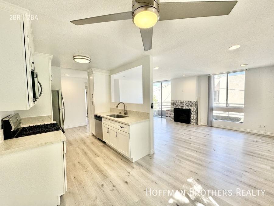 Apartment for rent at 3650 Jasmine Ave #5, Los Angeles, CA 90034