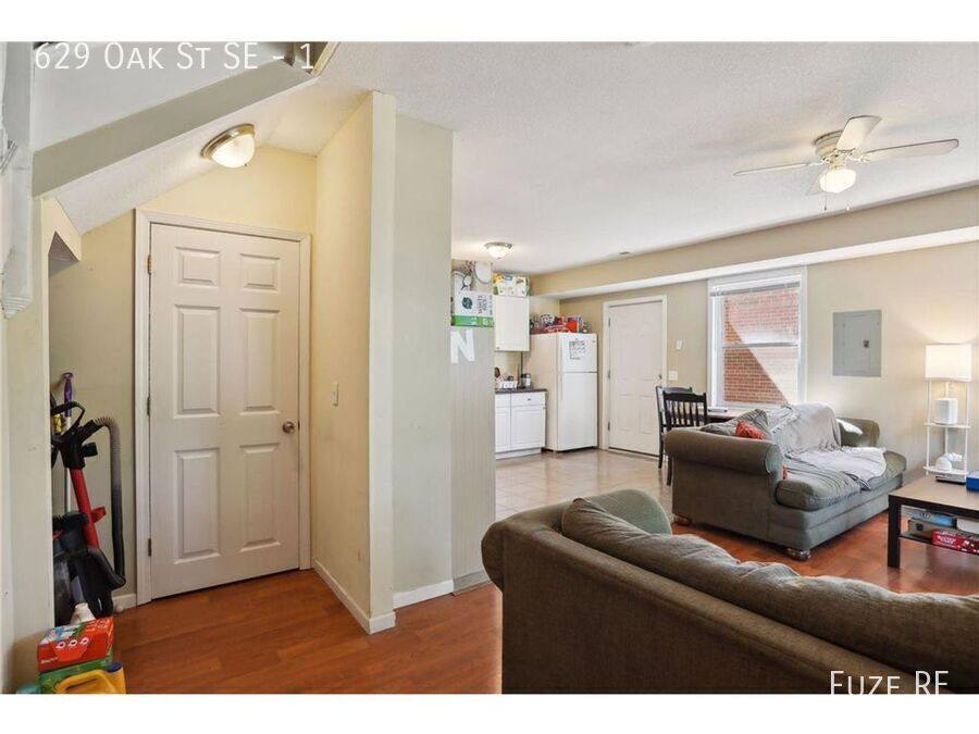 Apartment for rent at 629 Oak St SE #1, Minneapolis, MN 55414