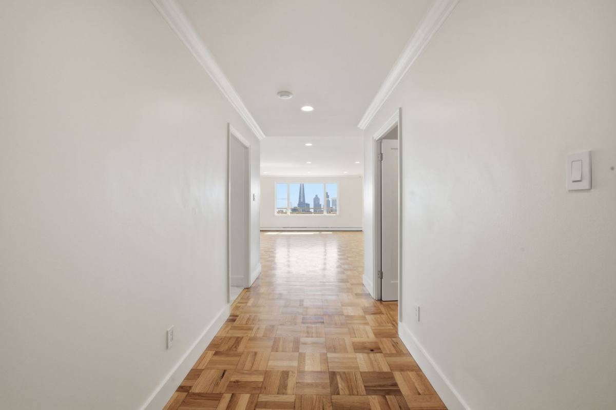 Apartment for rent at 1310 Jones St #102, San Francisco, CA 94109