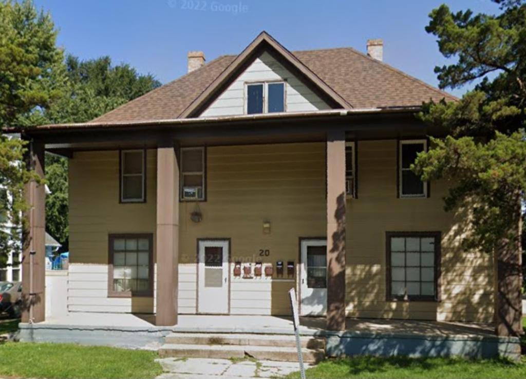 Apartment for rent at 20 E Empire St #5, Freeport, IL 61032