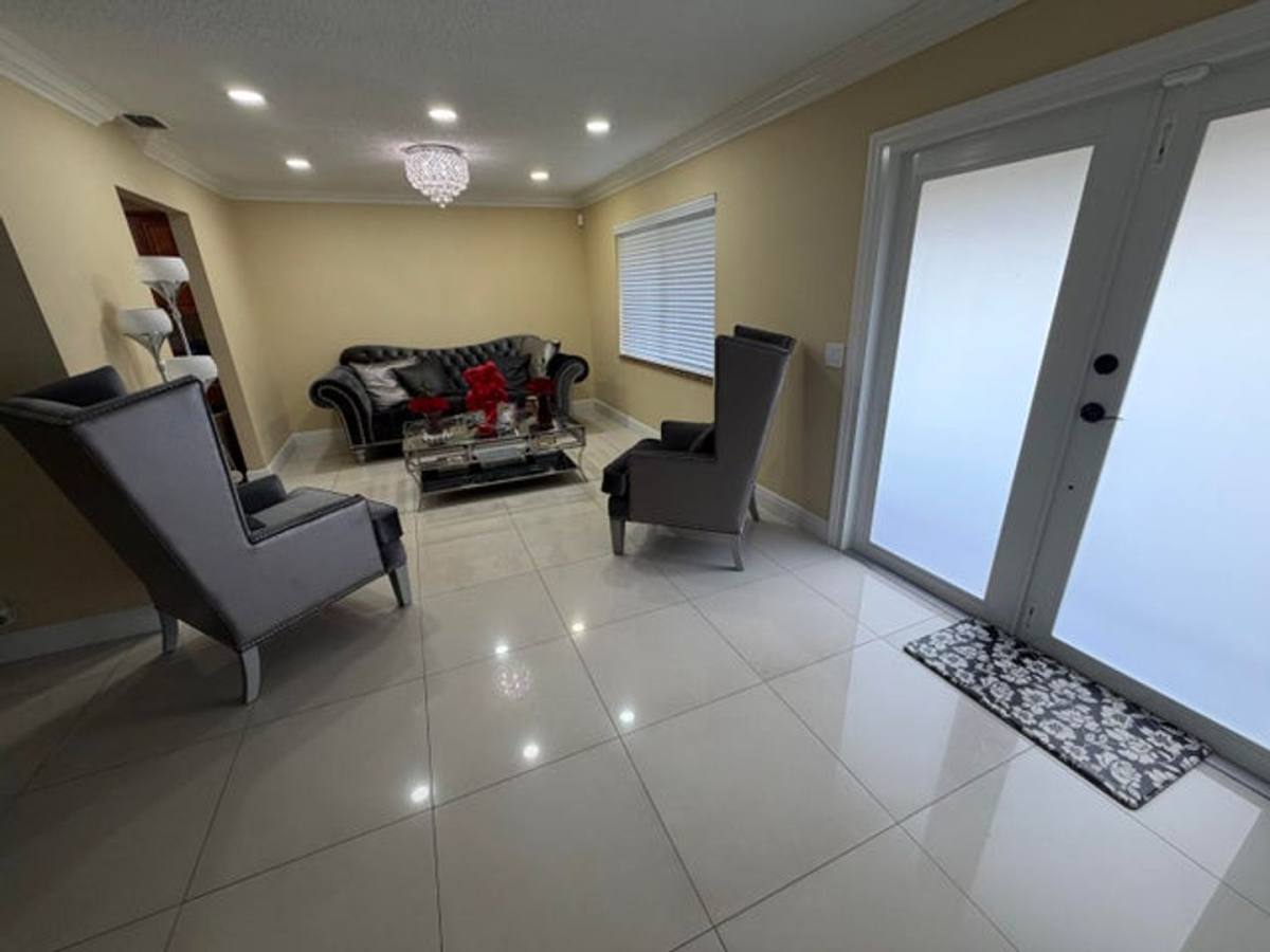 House for rent at 147 Alcazar St, West Palm Beach, FL 33411