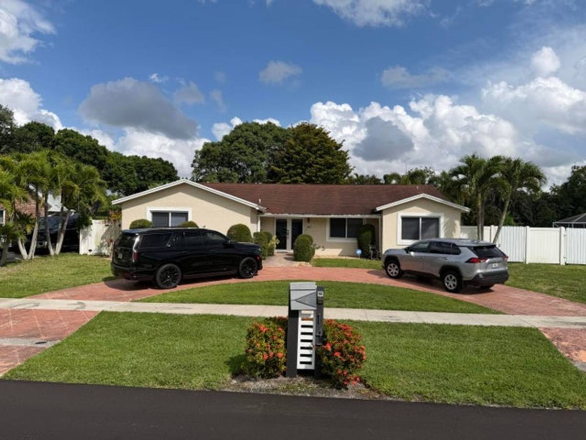 House for rent at 147 Alcazar St, West Palm Beach, FL 33411