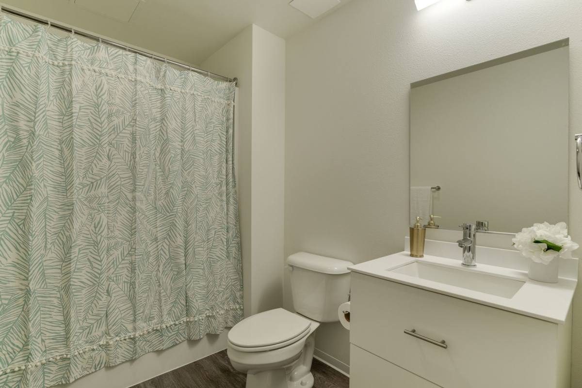 Apartment for rent at 1075 NW 16th Ave, Portland, OR 97209