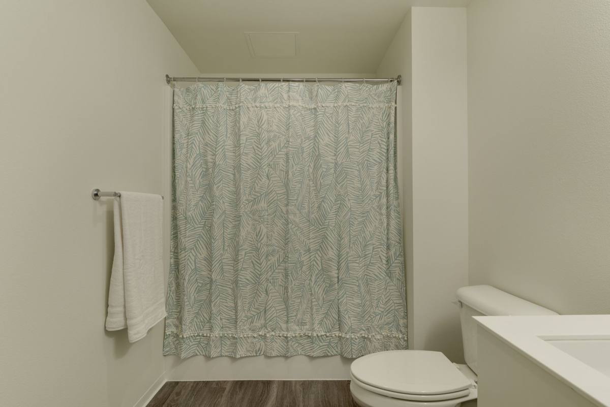 Apartment for rent at 1075 NW 16th Ave, Portland, OR 97209