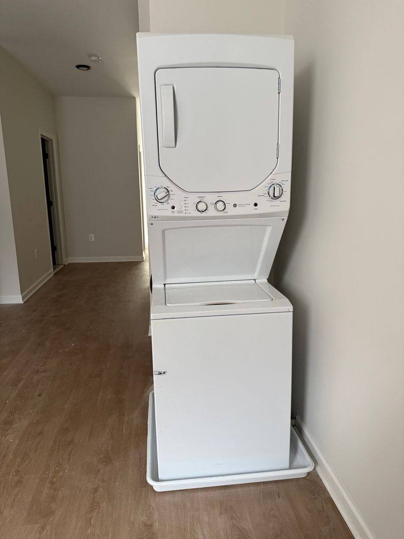 Townhouse for rent at 1811 N Dukeland St, Baltimore, MD 21216
