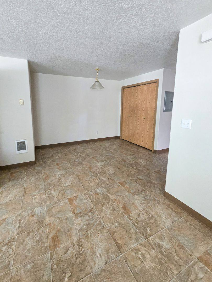 Apartment for rent at 361-363 21st St SE, Salem, OR 97301
