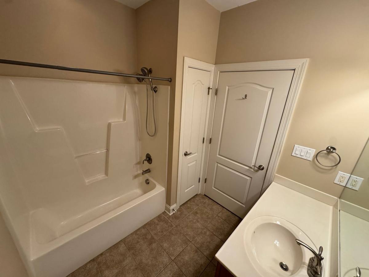 Condo for rent at 210 Fountainhead Lane #203, Fayetteville, NC 28301