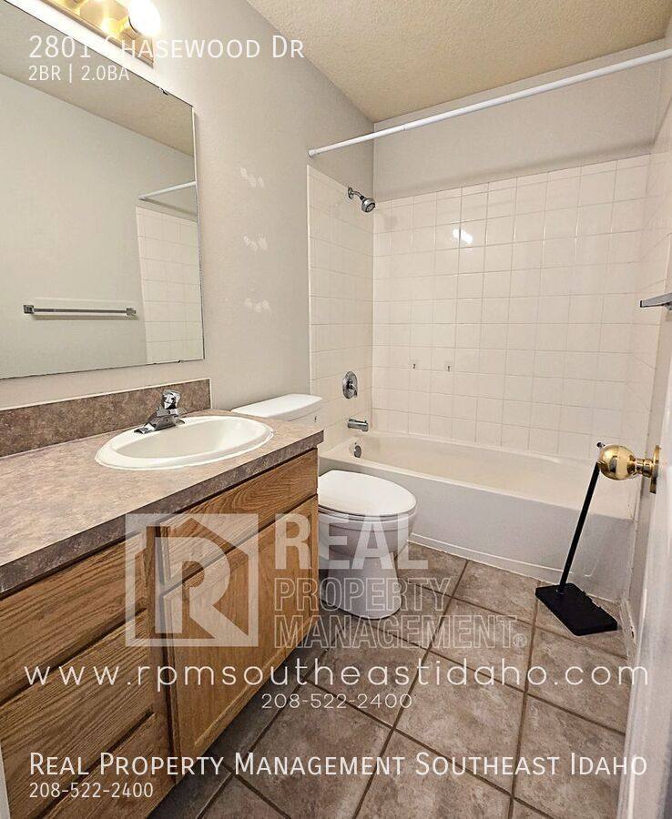 House for rent at 2801 Chasewood Dr, Idaho Falls, ID 83406