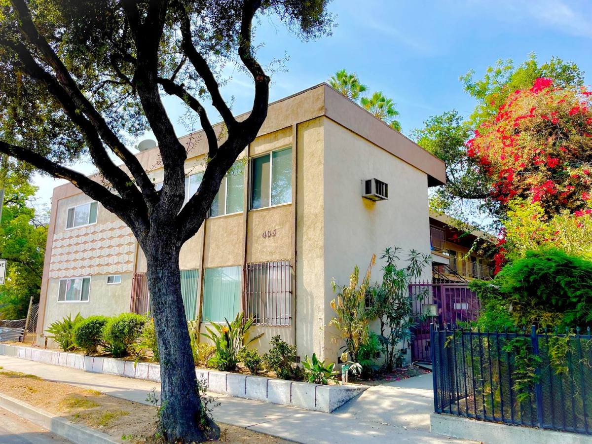 Apartment for rent at 405 N Marengo Ave, Pasadena, CA 91101