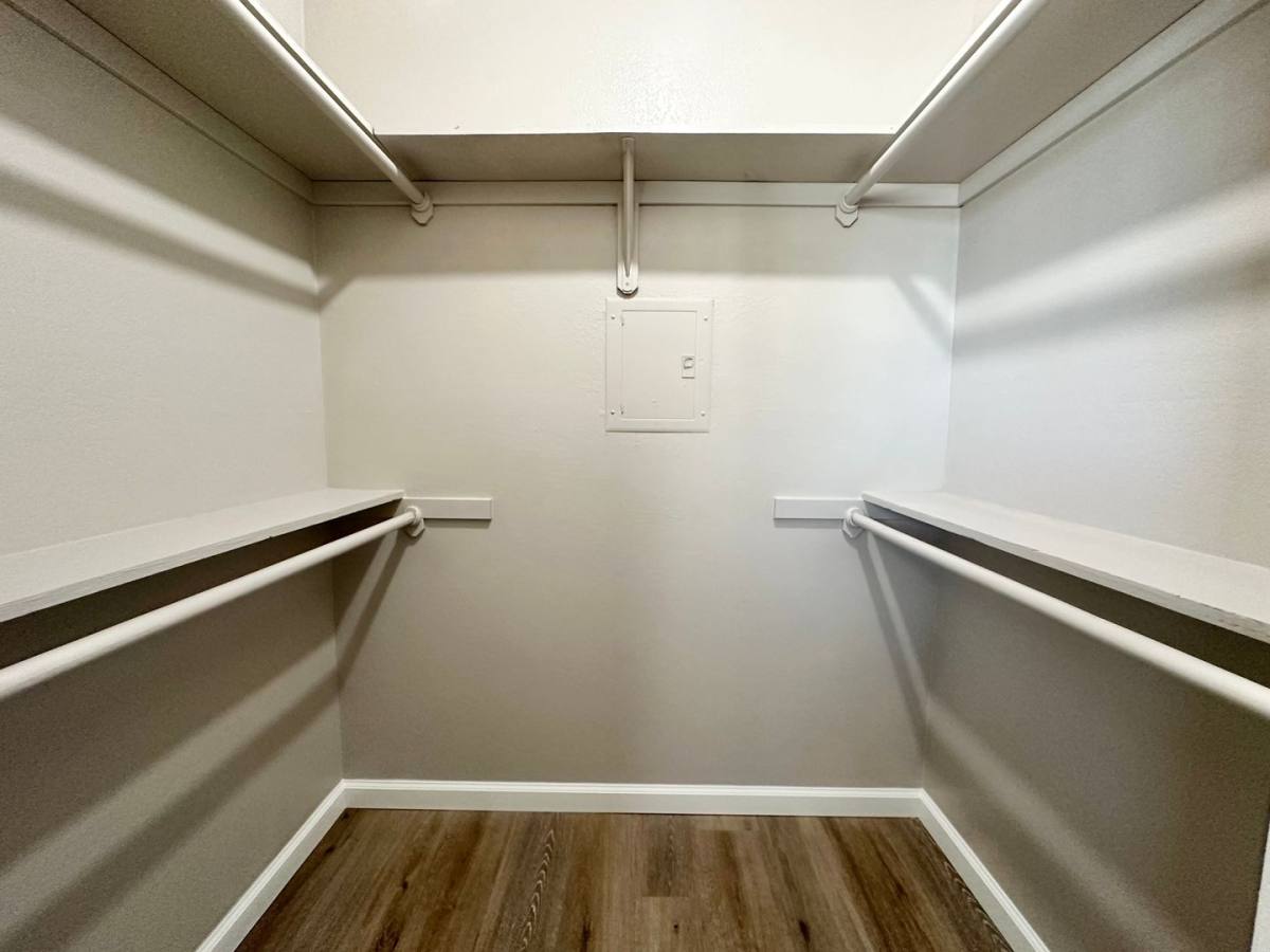 Apartment for rent at 2127 Peach Ave, Clovis, CA 93612