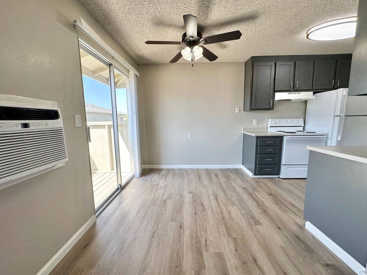 Apartment for rent at 2127 Peach Ave, Clovis, CA 93612