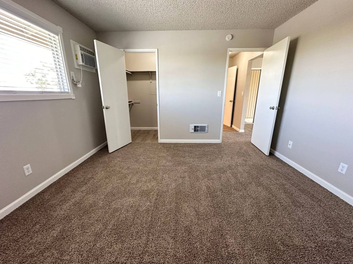 Apartment for rent at 2127 Peach Ave, Clovis, CA 93612