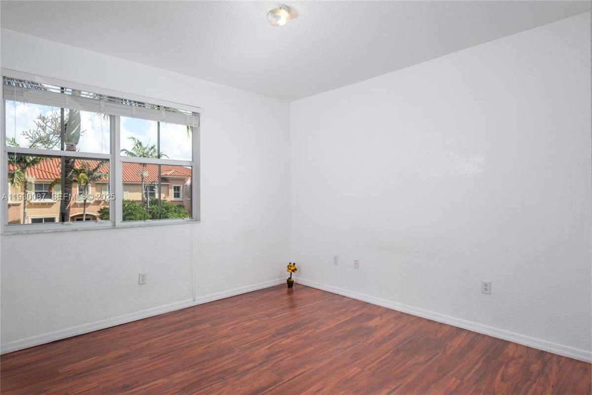 Townhouse for rent at 1009 SW 144th Ave #2701, Hollywood, FL 33027