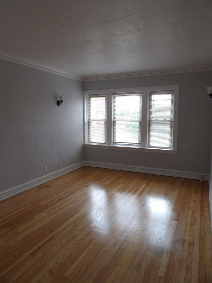 Apartment for rent at 10320 S Walden Parkway, Chicago, IL 60643