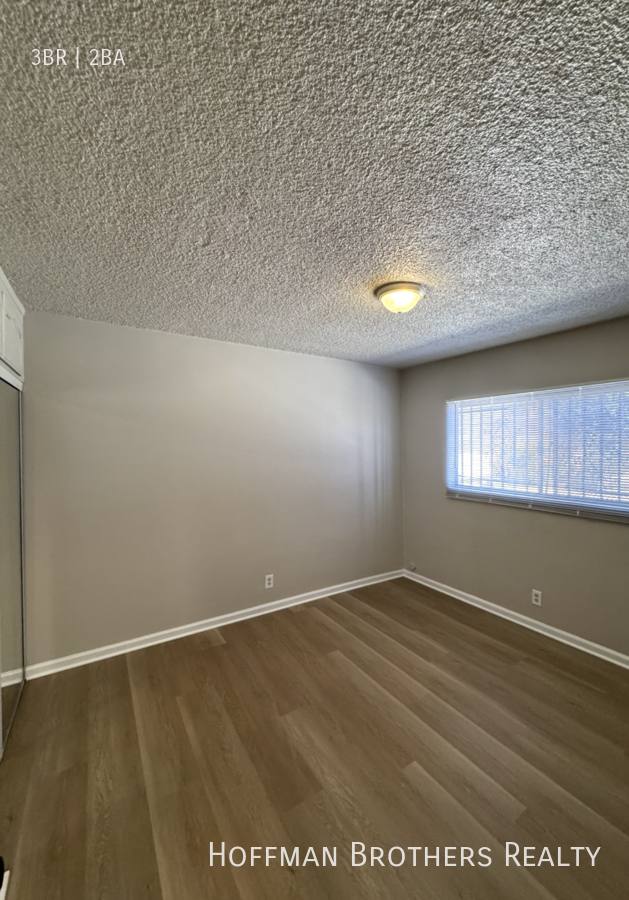 Apartment for rent at 11421 Normandie Ave #5, Los Angeles, CA 90044