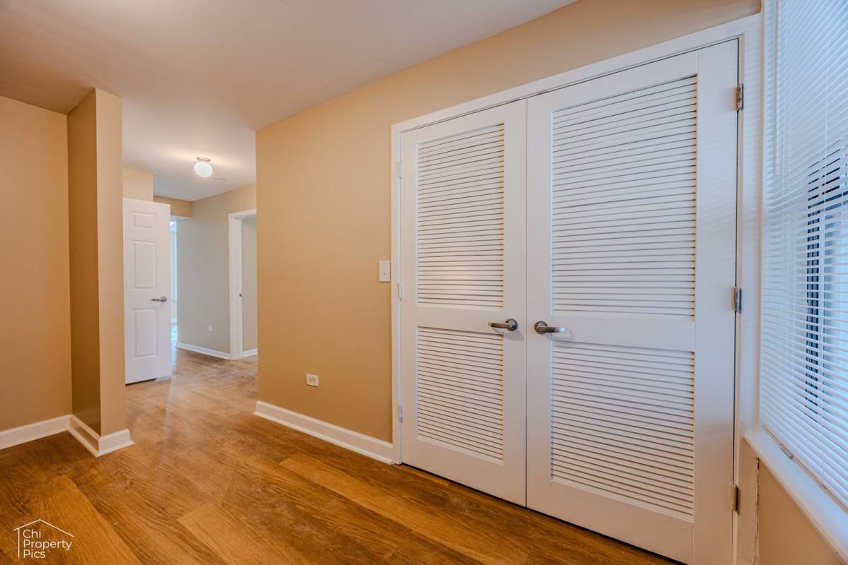 Apartment for rent at 3645 W Flournoy St, Chicago, IL 60624