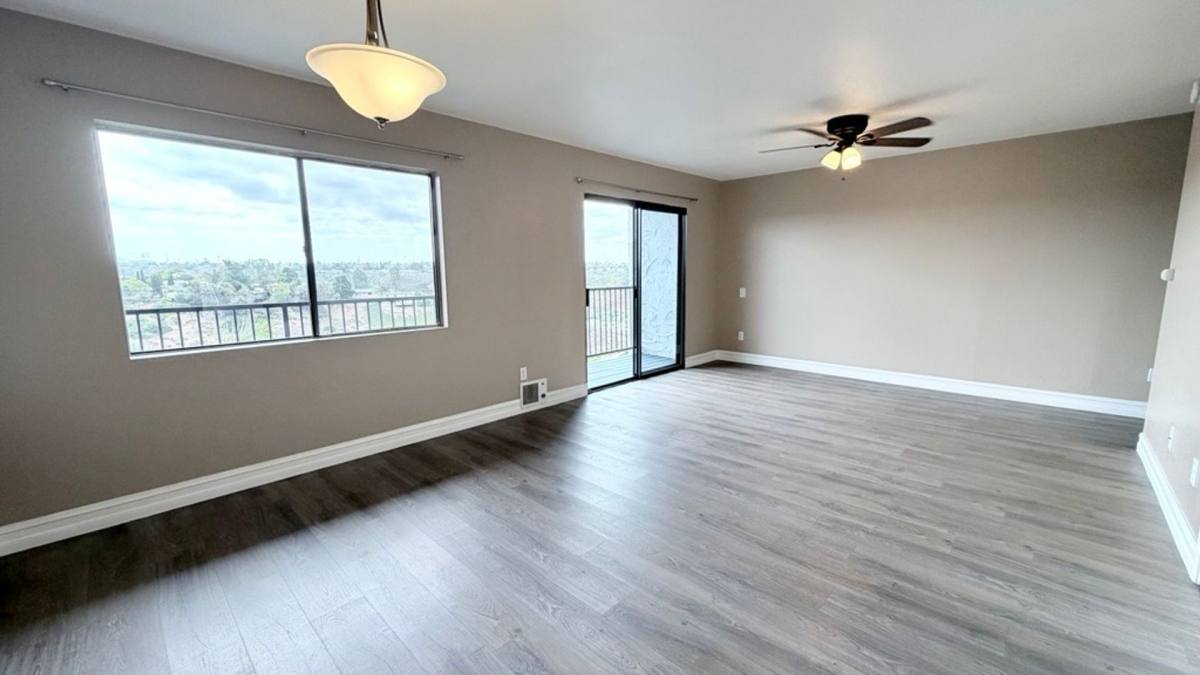 Townhouse for rent at 2983 Cowley Way #78, San Diego, CA 92117