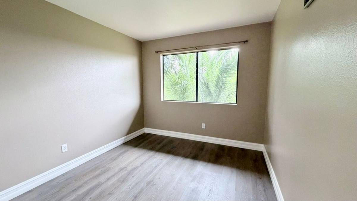 Townhouse for rent at 2983 Cowley Way #78, San Diego, CA 92117